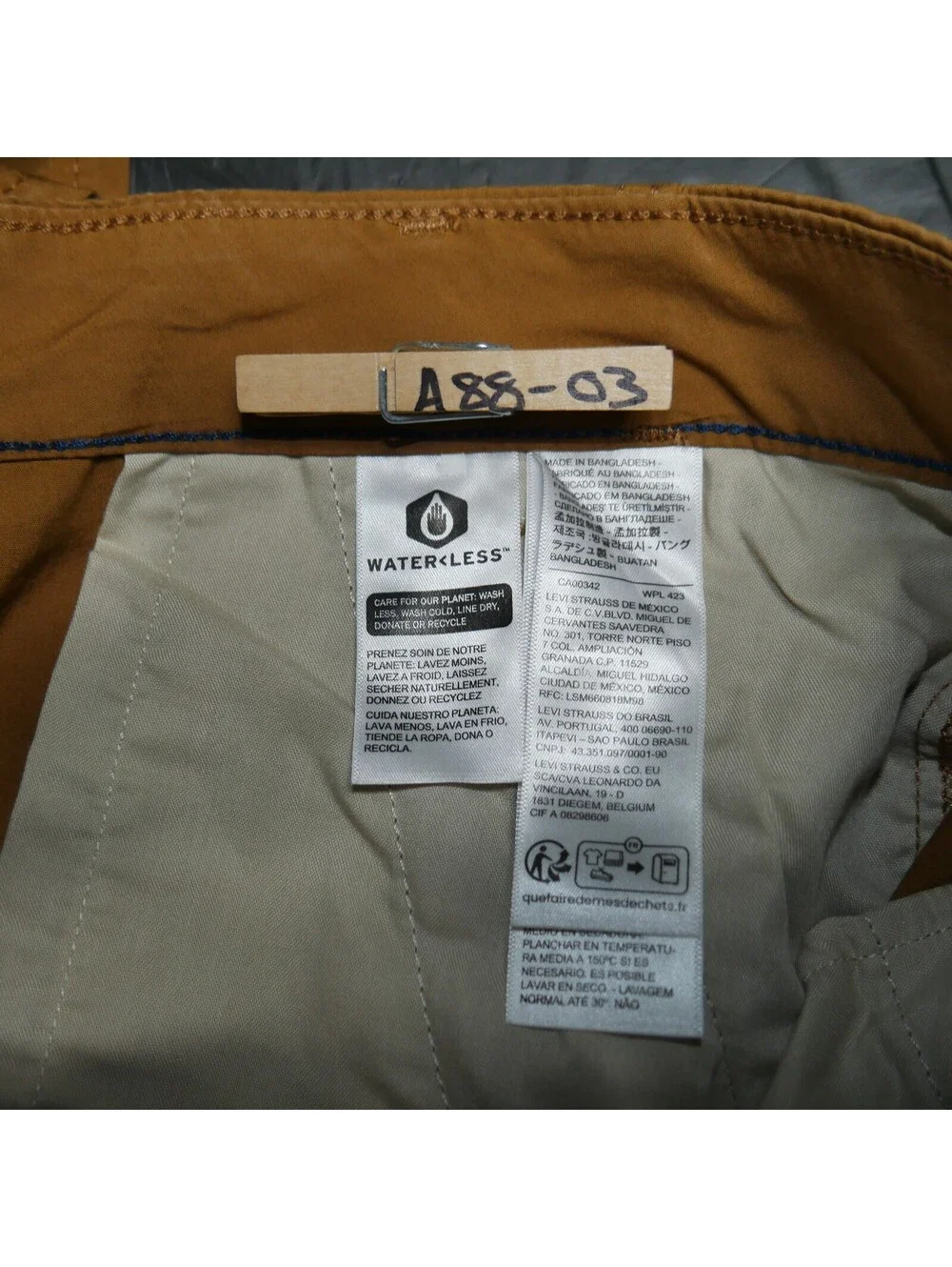 Levis XX EZ Taper Cargo Pants Men's Size 32x30 Relaxed-fit Camel Brown NWT